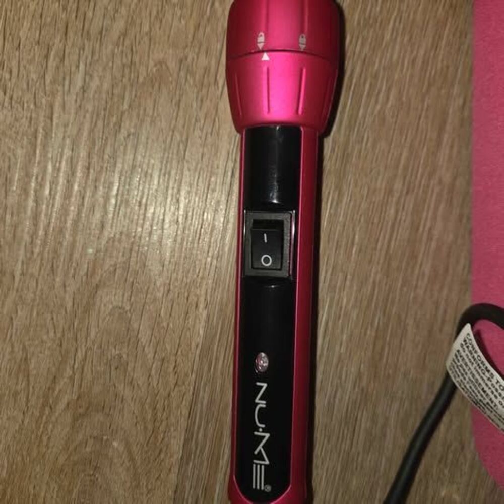 NuMe Curling Wand and Conair 2-in-1 Heat & Heatless Hair Curler Set